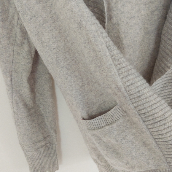Banana Republic Merino Wool Blend Open Front Cardigan Gray Size Medium - Picture 4 of 7